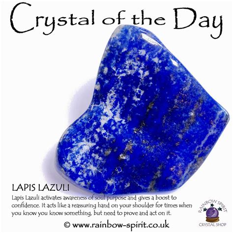 8 Amazing Benefits of Lapis Lazuli Stone