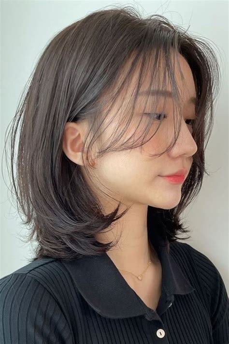 8 Enchanting Layered Korean Short Hair with Bangs for a Chic Transformation