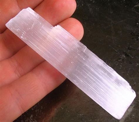 8 Metaphysical Properties of Selenite That Will Blow Your Mind