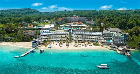 8 Ocho Rios Jamaica Resorts You'll Fall Head Over Heels For