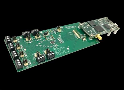 8-Channel Simultaneous Sampling: