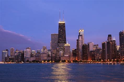 875 N Michigan: A Comprehensive Guide to Chicago's Iconic Skyscraper