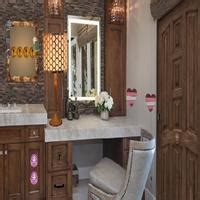 8b Pink Day Escape Walkthrough