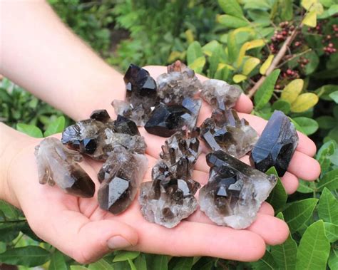 9 Unbelievable Benefits of Smoky Quartz: The Ultimate Guide