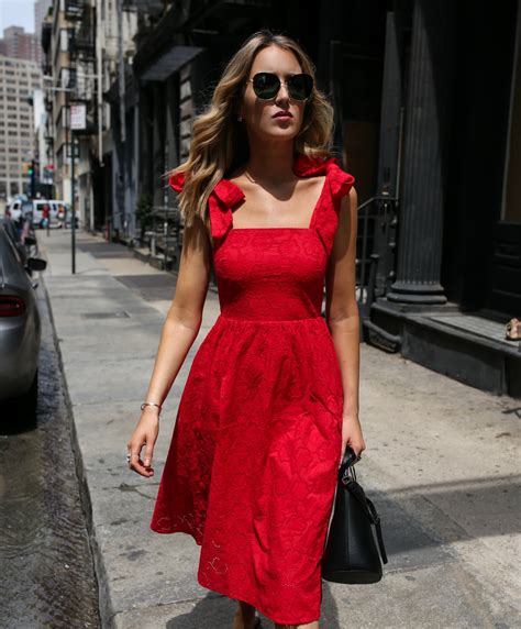 99 Insanely Chic Ways to Rock a Bow Shoulder Dress!