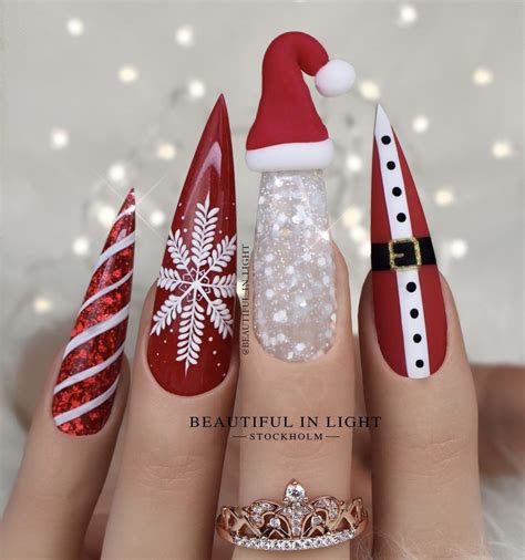 99 Subtle Christmas Nail Ideas That Will Make Your Manicure Merry