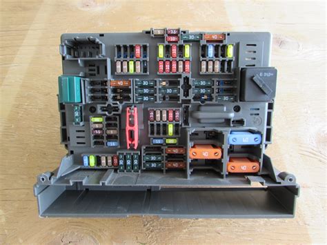 99 bmw 323i fuse box Doc