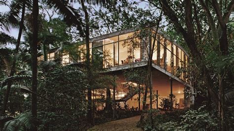 A Arquitetura de Felipe Bardi: Uma Homenagem ao Mestre Modernista