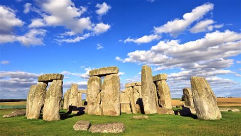 A Brief History of Stonehenge: One of the Most Famous Ancient Monuments in Britain PDF