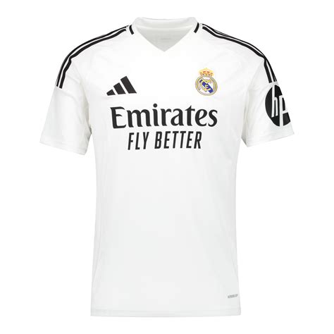 A Closer Look at the Real Madrid 14-16 Home Kit