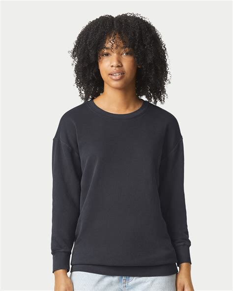 A Comprehensive Exploration of Comfort Colors Sweatshirts: A Garment That Blends Style and Comfort