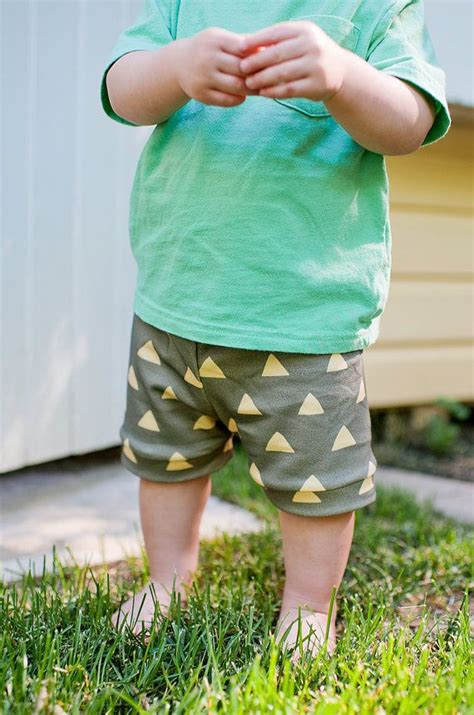 A Comprehensive Guide to Choosing the Perfect Infant Shorts for Comfort and Style