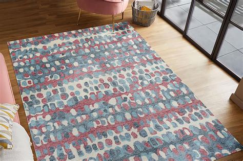 A Comprehensive Guide to Choosing the Perfect Living Room Rug: Transform Your Space with Style and Comfort