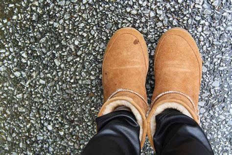 A Comprehensive Guide to Ladies' Waterproof UGGs: Unparalleled Comfort and Protection in Wet Weather