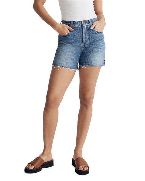 A Comprehensive Guide to Madewell's Shorts: Find Your Perfect Summer Essential