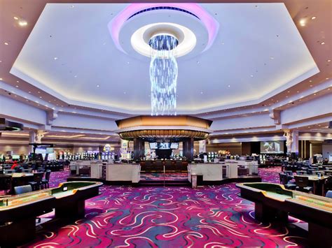 A Comprehensive Guide to Riverside Casino & Golf Resort in Iowa