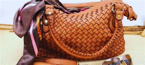 A Comprehensive Guide to Woven Leather Crossbody Bags: Style, Functionality, and Durability