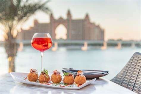 A Culinary Symphony on the Water