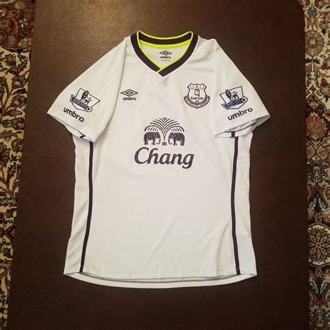 A Decade of Change: Tracking the Evolution of the Everton Jersey