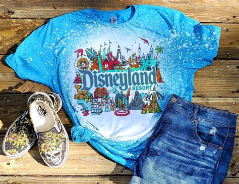 A Disneyland T-Shirt: An Atemporal Symbol of Magic and Nostalgia