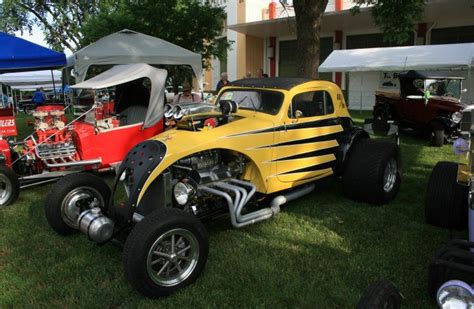 A Glimpse into the Golden Age of Hot Rods