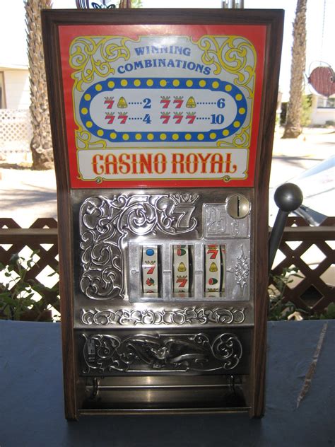 A Glimpse into the History of the Royal Slot Machine