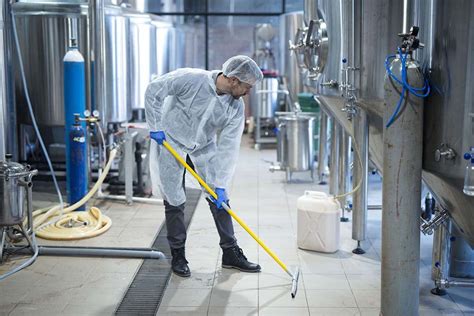 A Glimpse into the Industrial Cleaning Industry