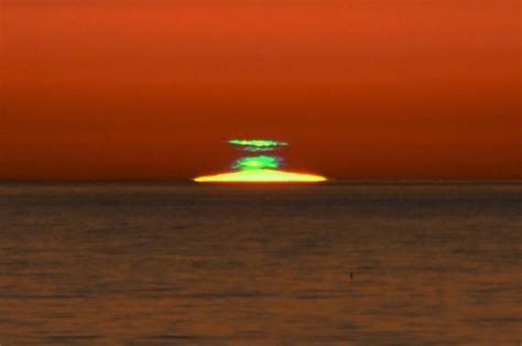 A Green Flash Reader