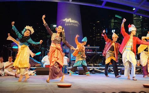 A Historical Tapestry: The Malay Community in Singapore