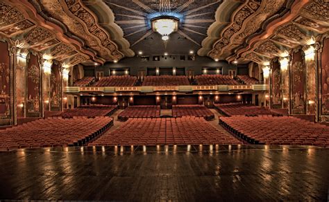 A History of the Paramount Theatre