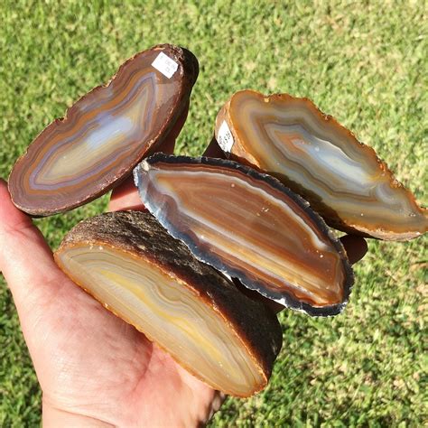 A Journey into the Heart of Agate Geodes