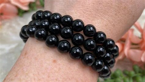 A Journey into the Myriad Benefits of Hematite Bracelets