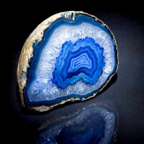 A Kaleidoscope of Colors and Patterns: The Enchanted Beauty of Crystal Agate