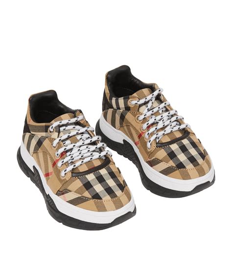 A Legacy of Excellence: The Evolution of Burberry Vintage Check Sneakers