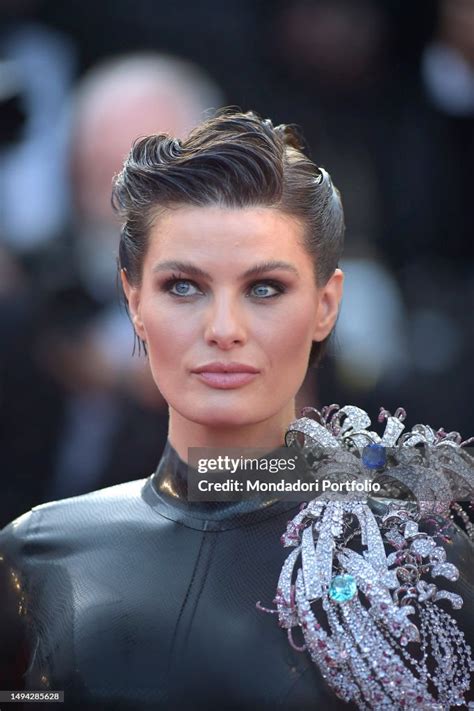 A Magnanimous Tribute to Isabeli Fontana: Unveiling the Enchanting Aura of a Supermodel