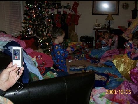 A Nostalgic Journey: Vintage Christmas Pictures That Bring Back Childhood Memories