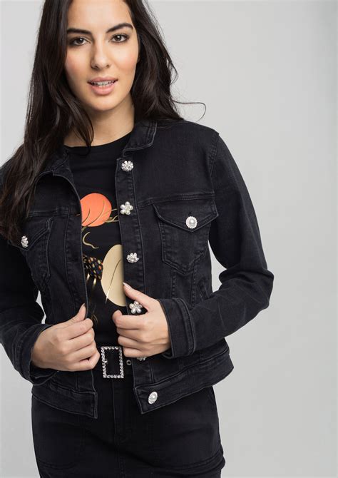 A Timeless Fashion Staple: The History of Black Jean Jackets