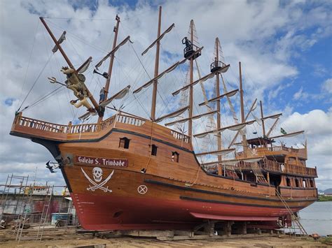 A Tragédia do Galeão Santa Maria: Um Relato Doloroso