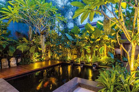 A Tropical Oasis in the Heart of Singapore