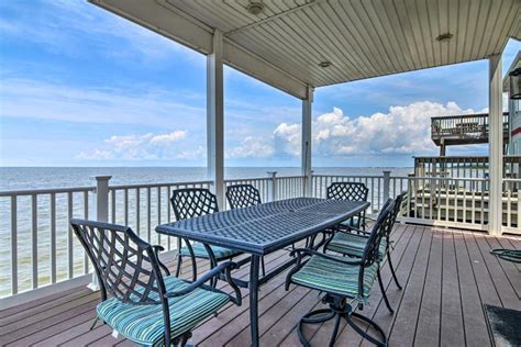 A Waterfront Sanctuary with Stunning Views