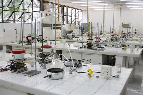 A importância da Piceta no Laboratório de Química: Guia Completo