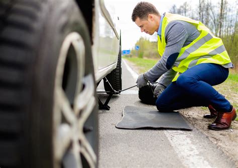 AAA Insurance Near Me - 24/7 Roadside Assistance & More