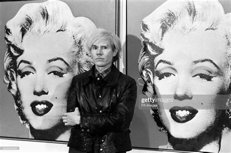 ANDY WARHOL The Real King of Pop Reader