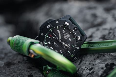 APR3415MTR-G1: A Rugged Timepiece for Extreme Explorations