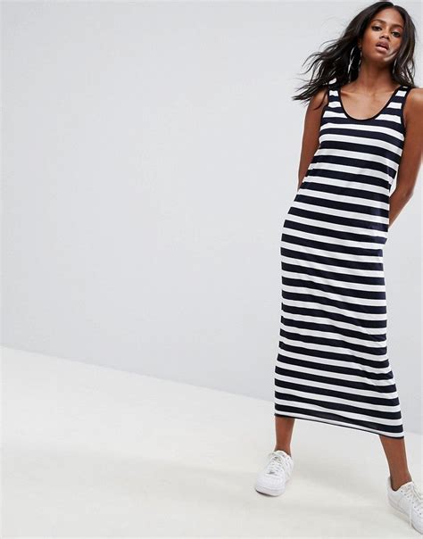 ASOS Maxi Dress: The Ultimate Guide to Finding Your Perfect Summer Style