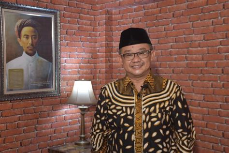 Abdul Mu'ti: Sosok Cendikiawan Muslim yang Menginspirasi