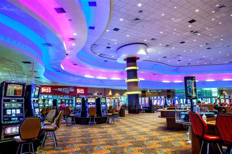 About Bally's Quad Cities Casino