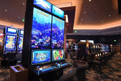 About Cedar Lakes Casino