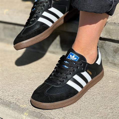 Adidas Sambas