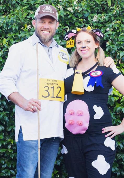 Adorable Maternity Couple Costumes for a Picture-Perfect Pregnancy Journey